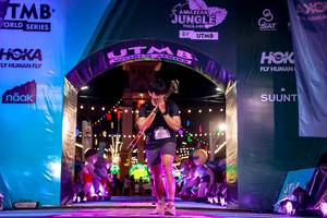 BIB: 325
                            <button type="button" onclick="openModal(24876033)" class="btn btn-primary btn-sm float-right btn-popup" data-toggle="modal" data-target=".modal-high-quality">
                        <i class="fas fa-shopping-cart"></i> Add to Cart
                    </button>
                                            <button type="button" onclick="isThisMe(24876033, true)" class="btn btn-success btn-sm float-right btn-popup btn-isme hidden" data-toggle="tooltip" data-placement="bottom" title="นี่คือรูปของคุณใช่ไหม คลิกที่นี่เพื่อเอาเข้าอัลบั้ม">
                        <i class="fas fa-plus"></i> Add to album
                    </button>
                    <button type="button" onclick="isThisMe(24876033, false)" class="btn btn-warning btn-sm float-right btn-popup btn-isnotme hidden">
                        <i class="fas fa-ban"></i> Remove from album
                    </button>